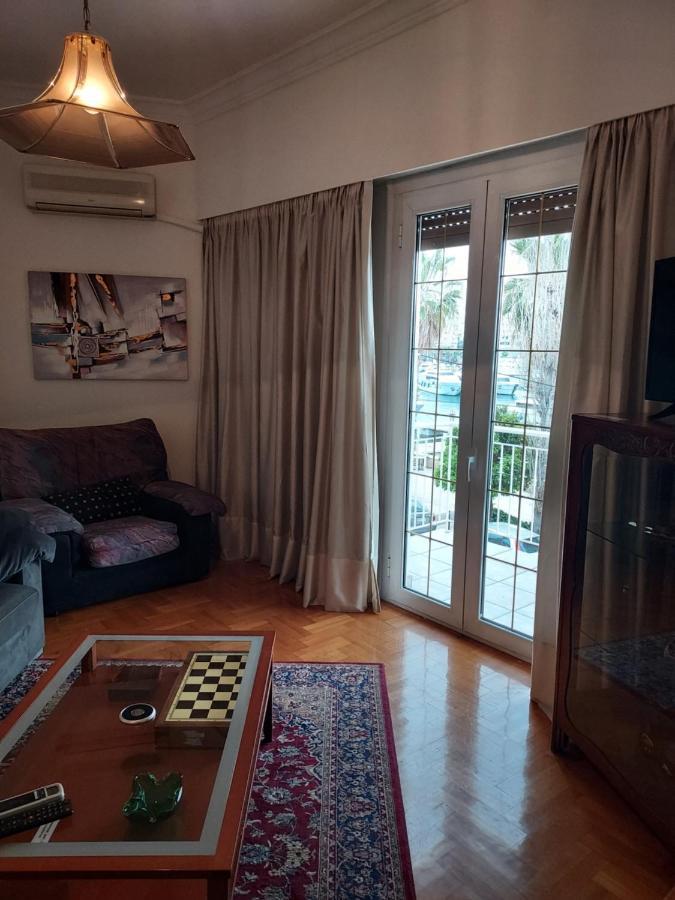 Pasalimani Long Beach Piraeus Luaran gambar